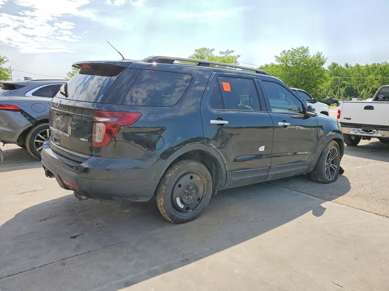 2014 Ford Explorer Sport - Фото 3