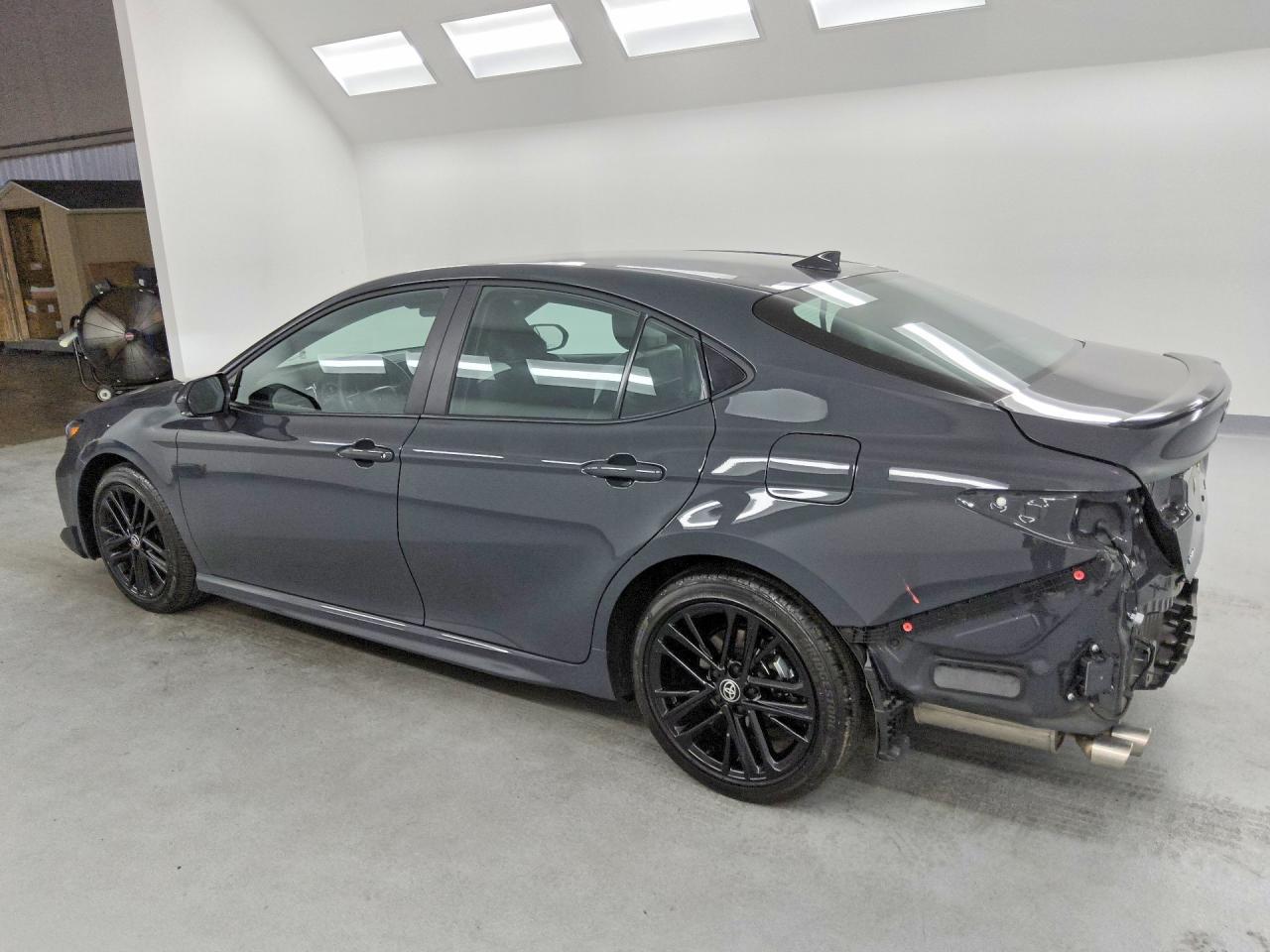 2026 Toyota Camry Se - Фото 2