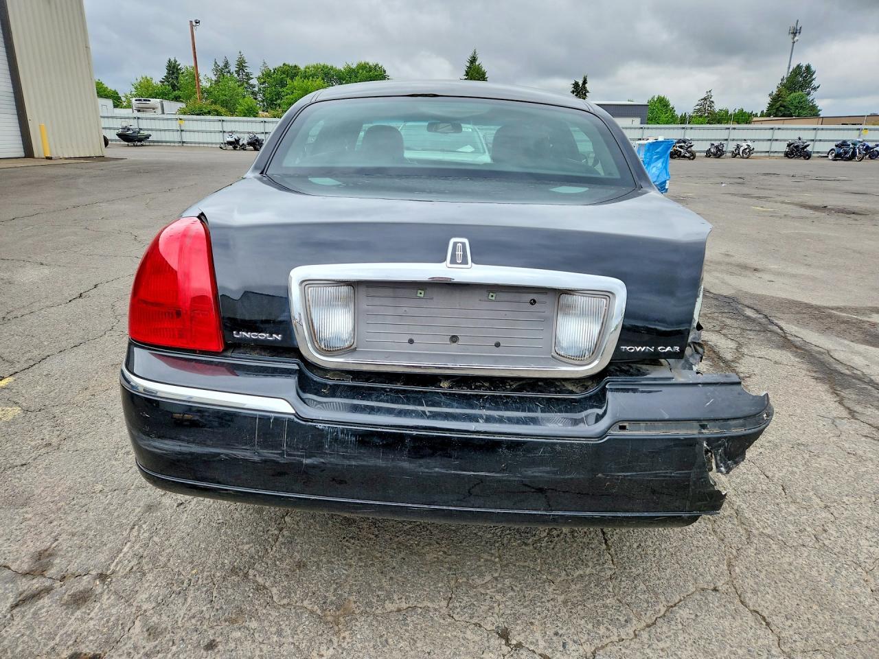 2009 Lincoln Town Car Signature Limited - Фото 6