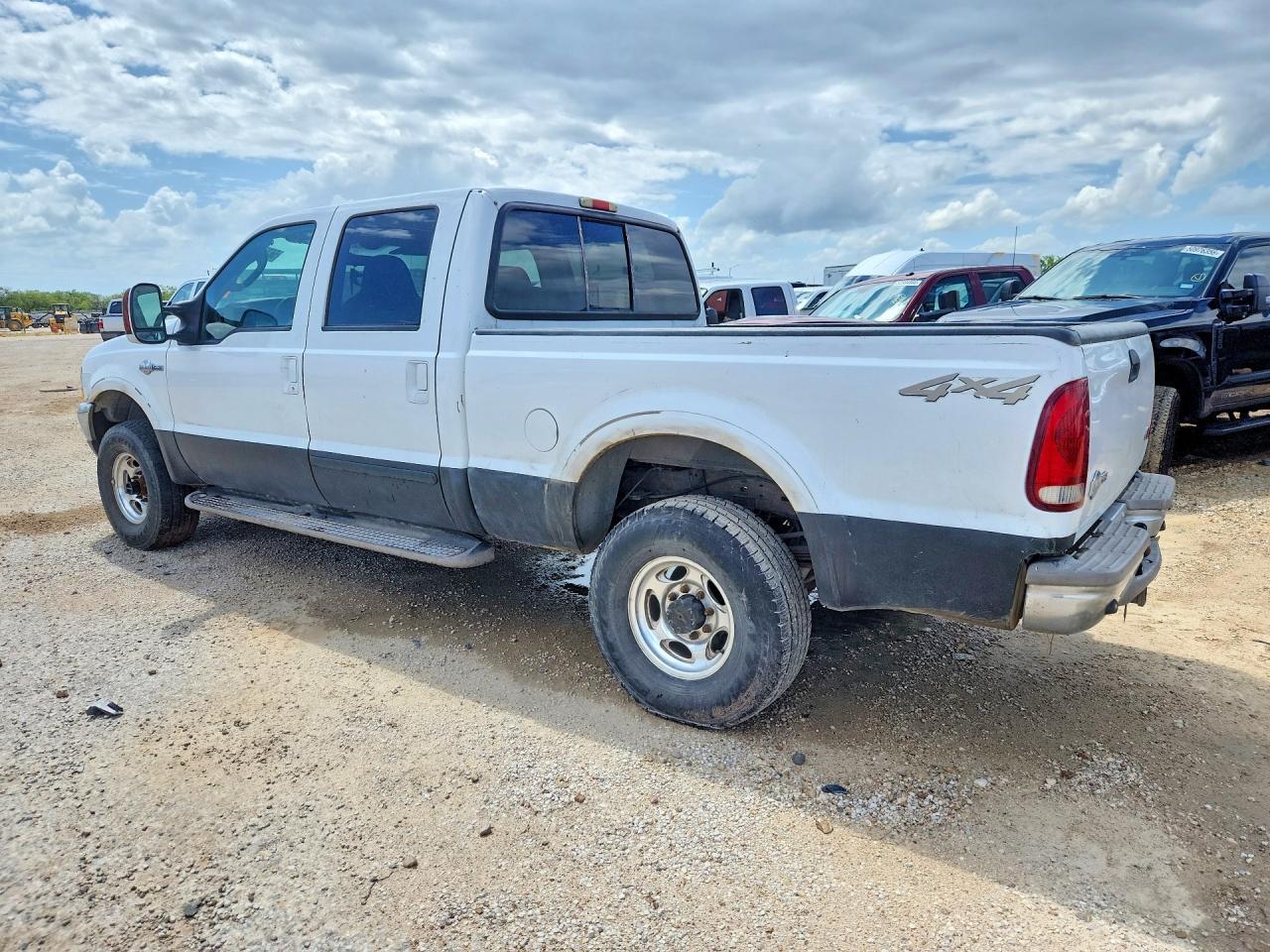 2004 Ford F250 Super Duty - Image 2