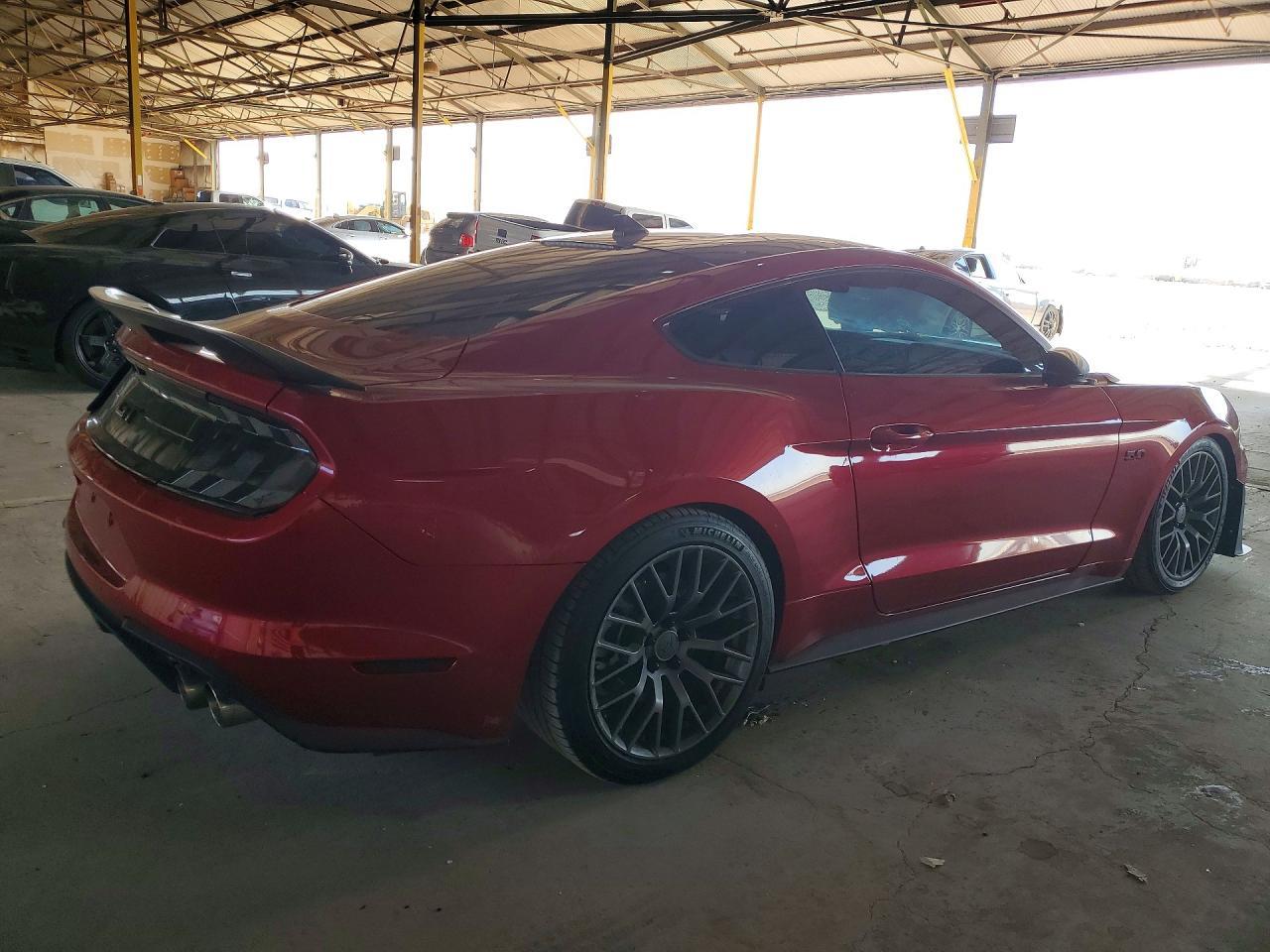 2021 Ford Mustang Gt - Фото 3