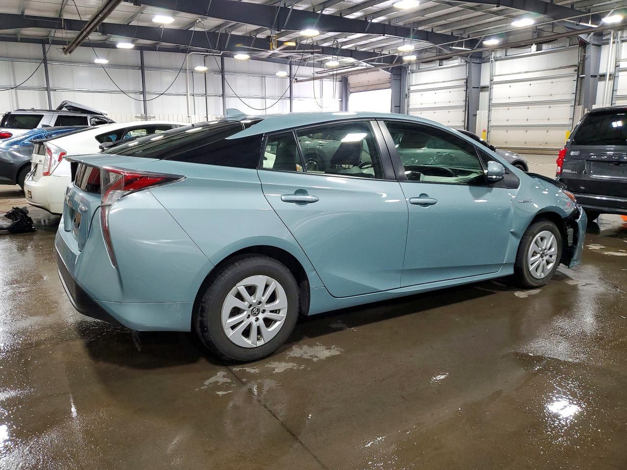 2016 Toyota Prius Two - Image 3