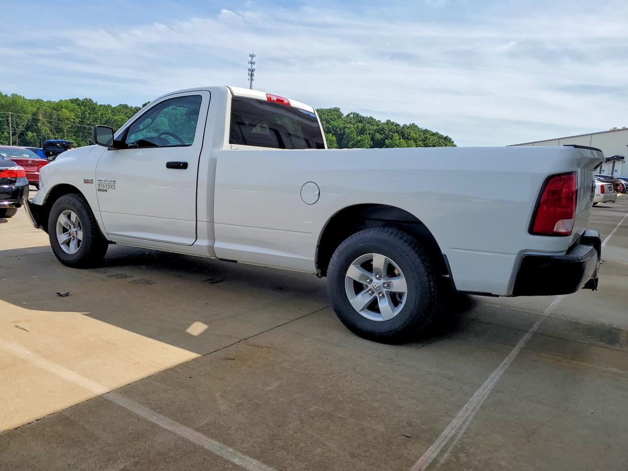2021 Ram 1500 Classic Tradesman - Фото 2