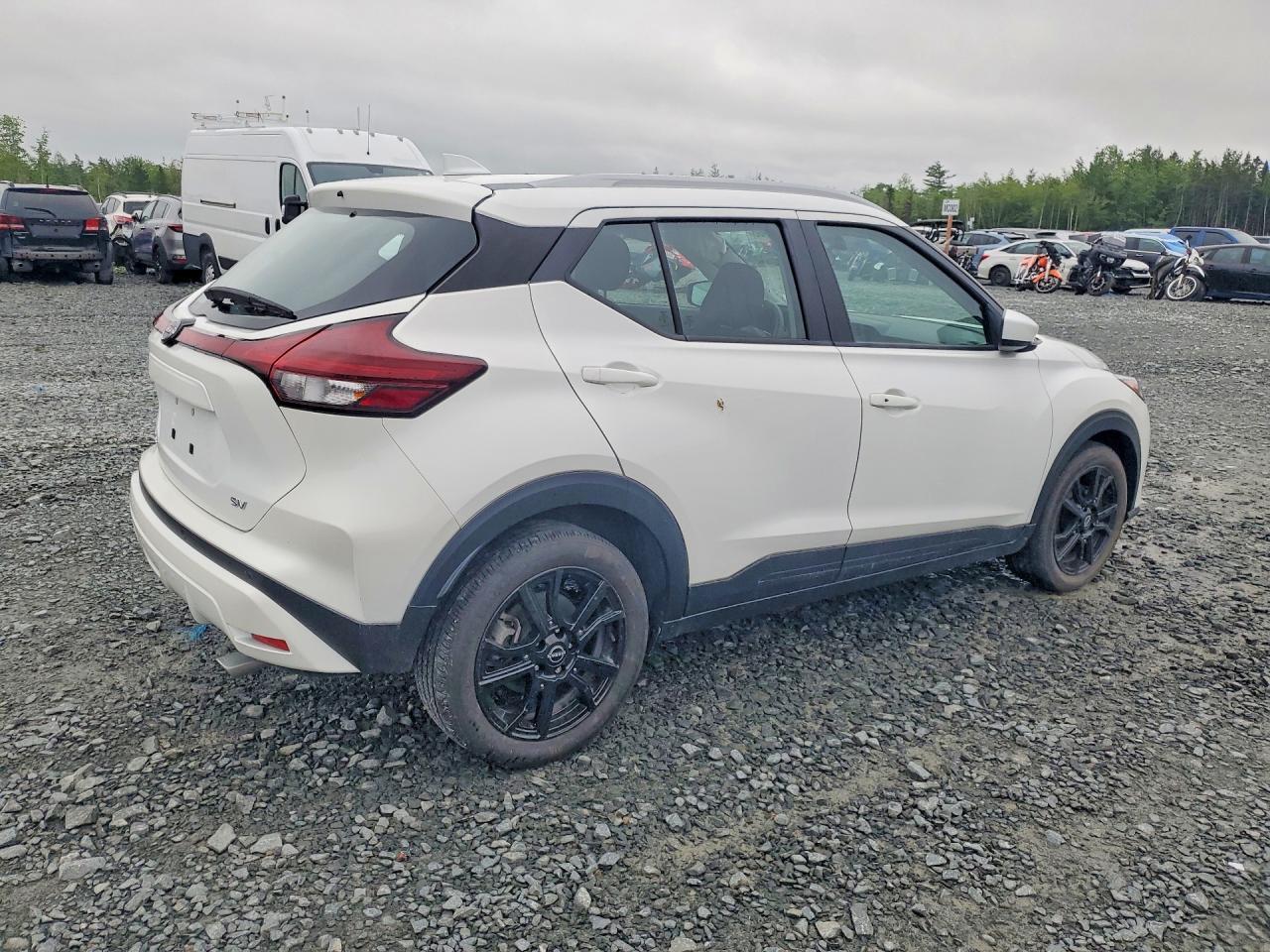 2023 Nissan Kicks Sv - Фото 3