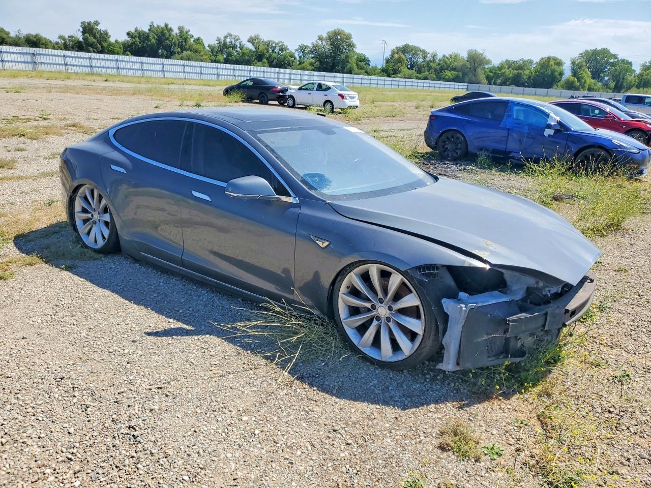 2013 Tesla Model S - Image 4