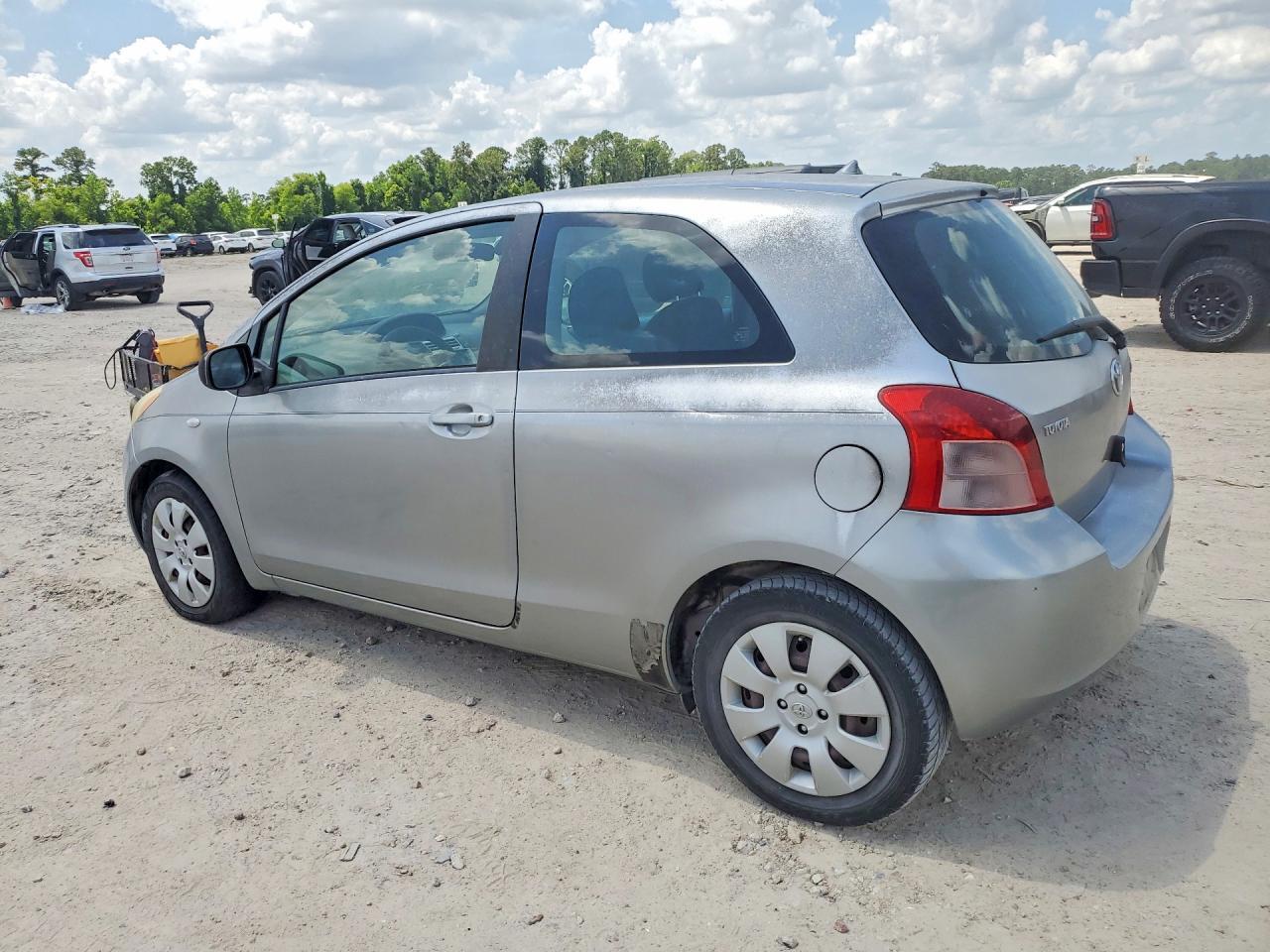 2008 Toyota Yaris - Image 2