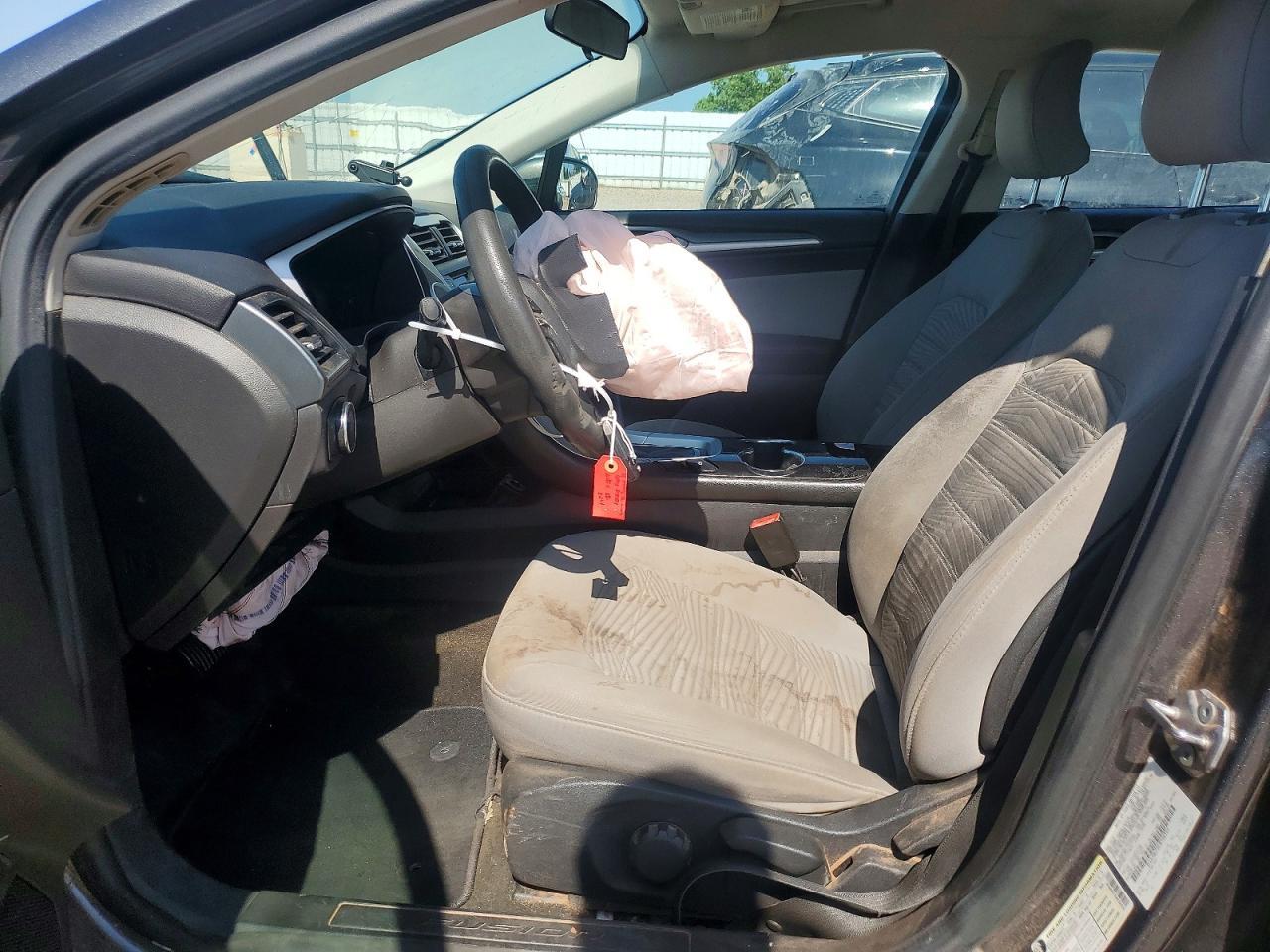 2016 Ford Fusion S - Image 7