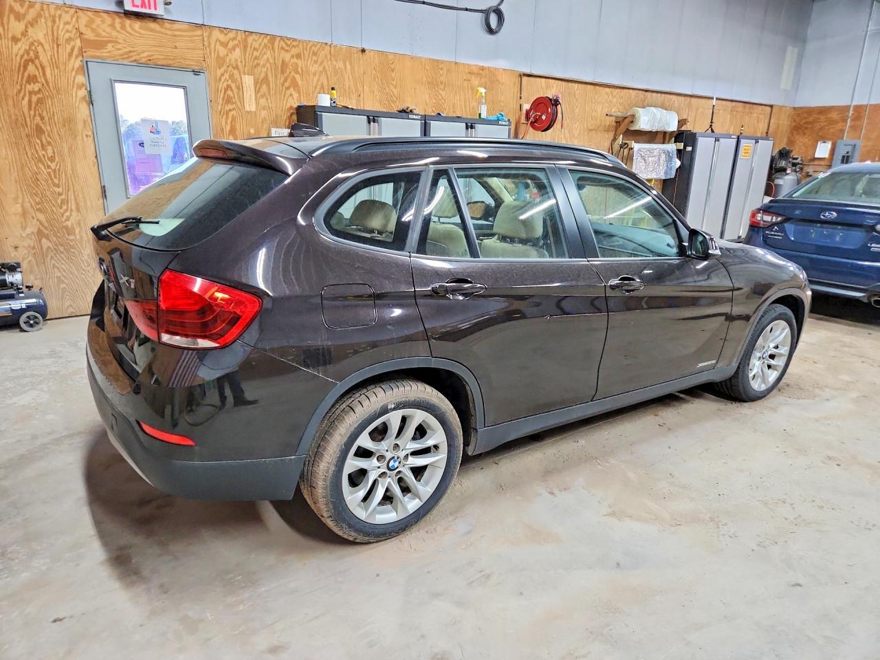 2015 BMW X1 xDrive28I - Фото 3