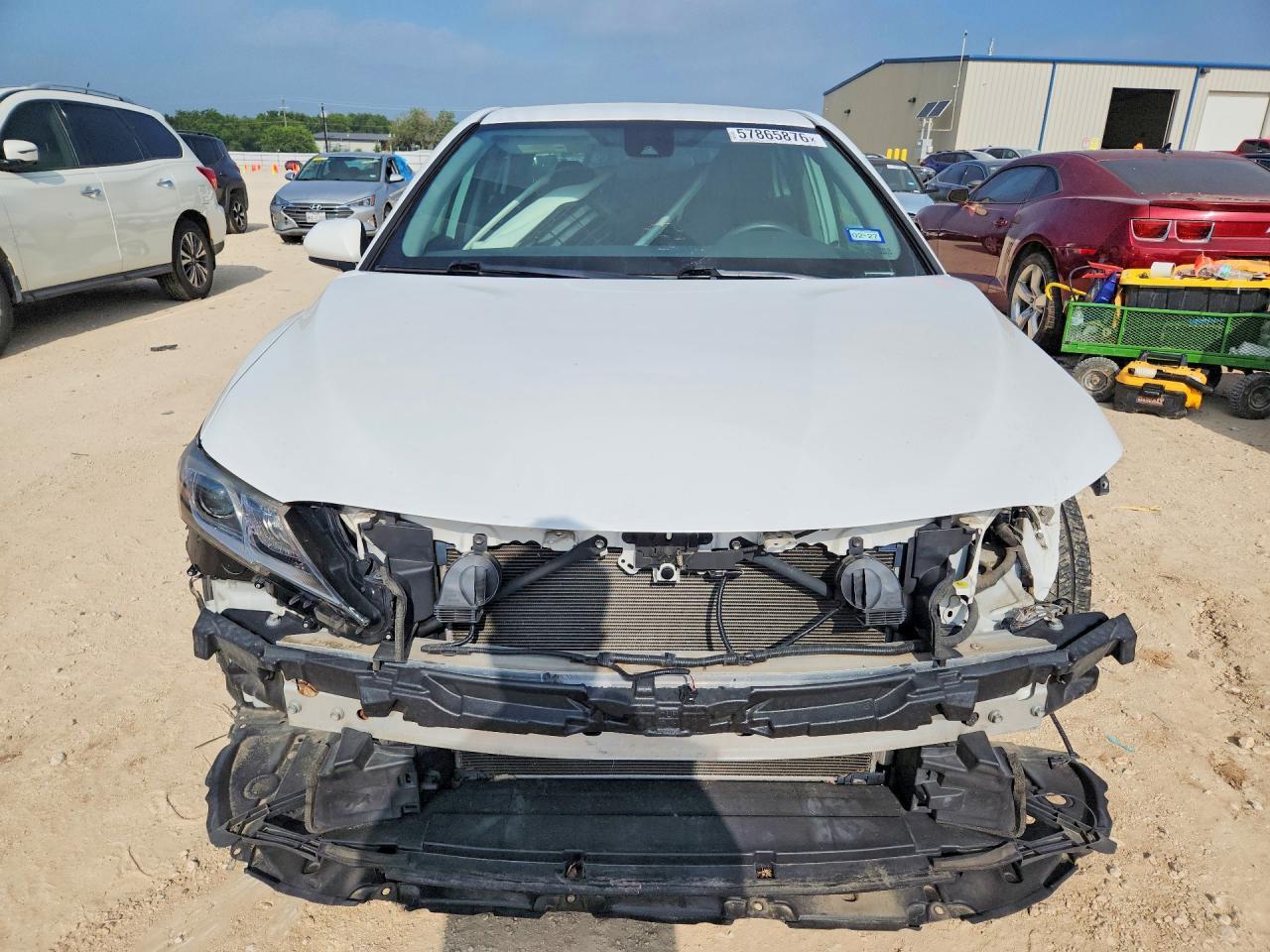 2020 Toyota Camry Le - Image 5