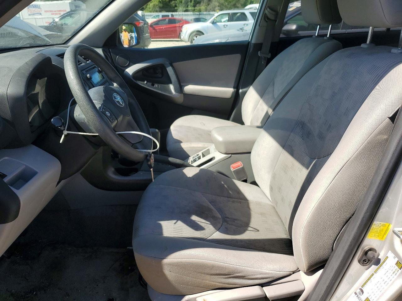 2012 Toyota Rav4 Base - Image 7