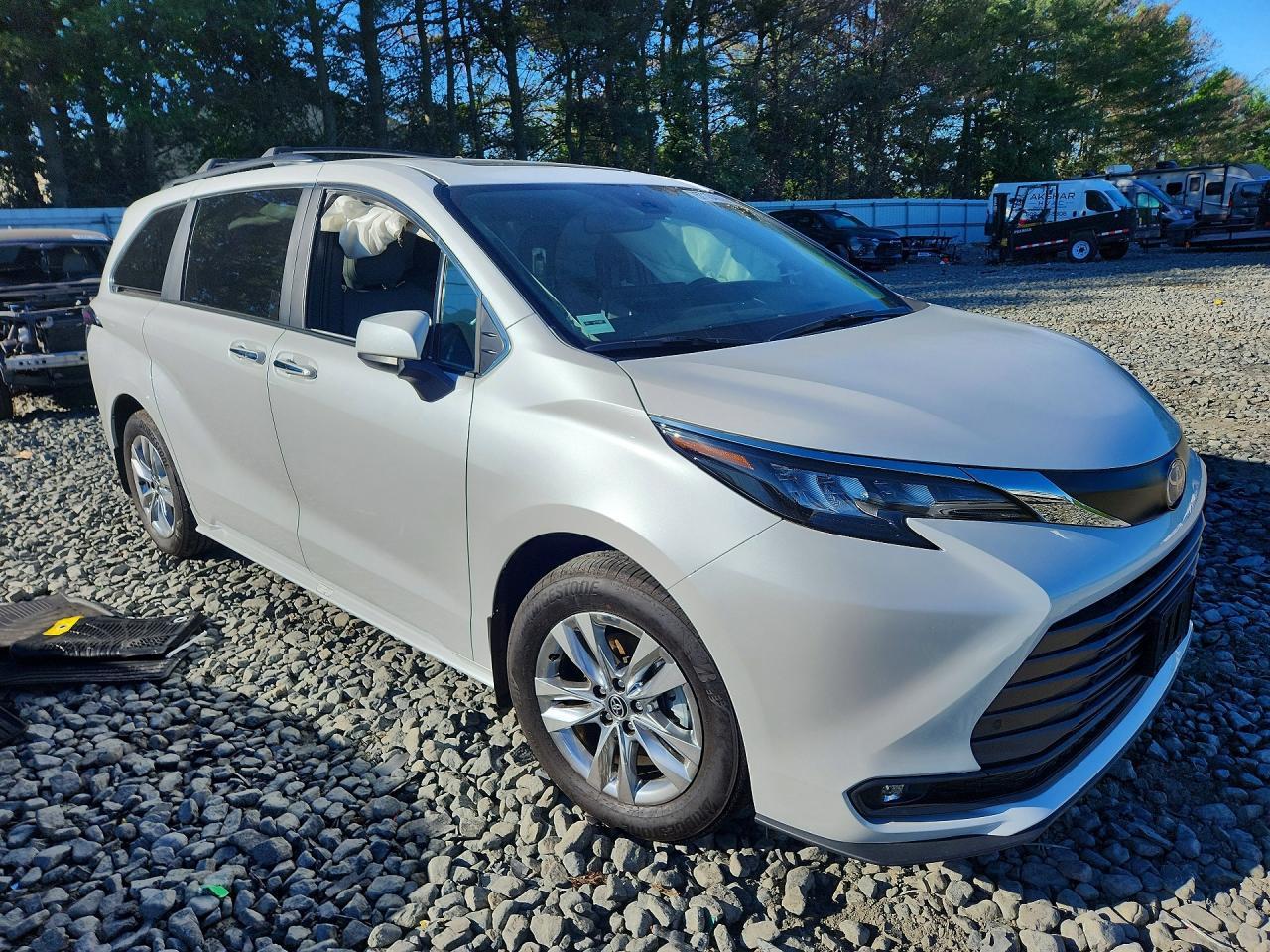 2025 Toyota Sienna Xle 7-Passenger - Фото 4