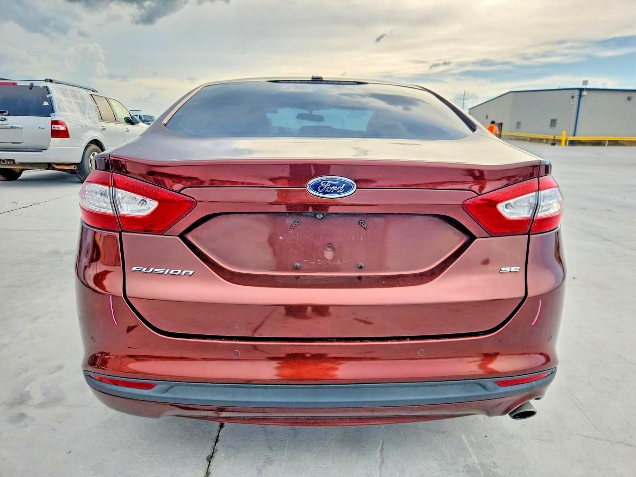 2015 Ford Fusion Se - Фото 6