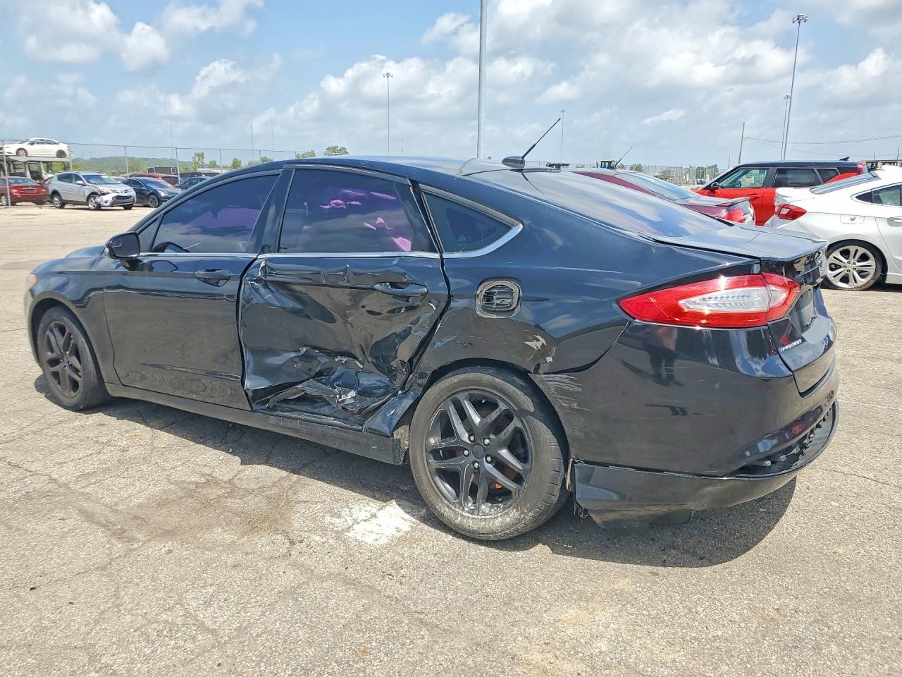 2015 Ford Fusion Se - Фото 2