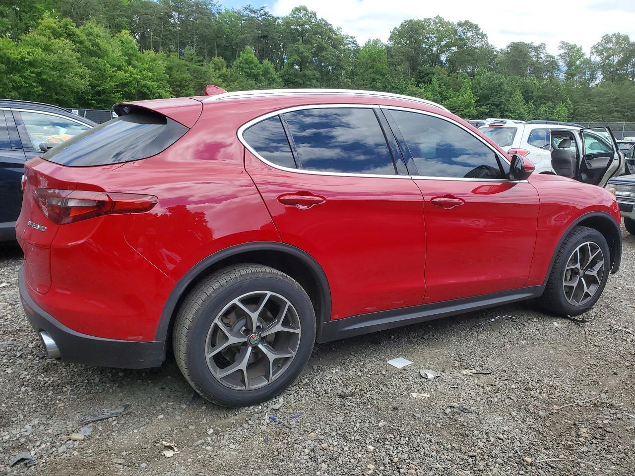 2019 Alfa Romeo Stelvio Ti - Image 3