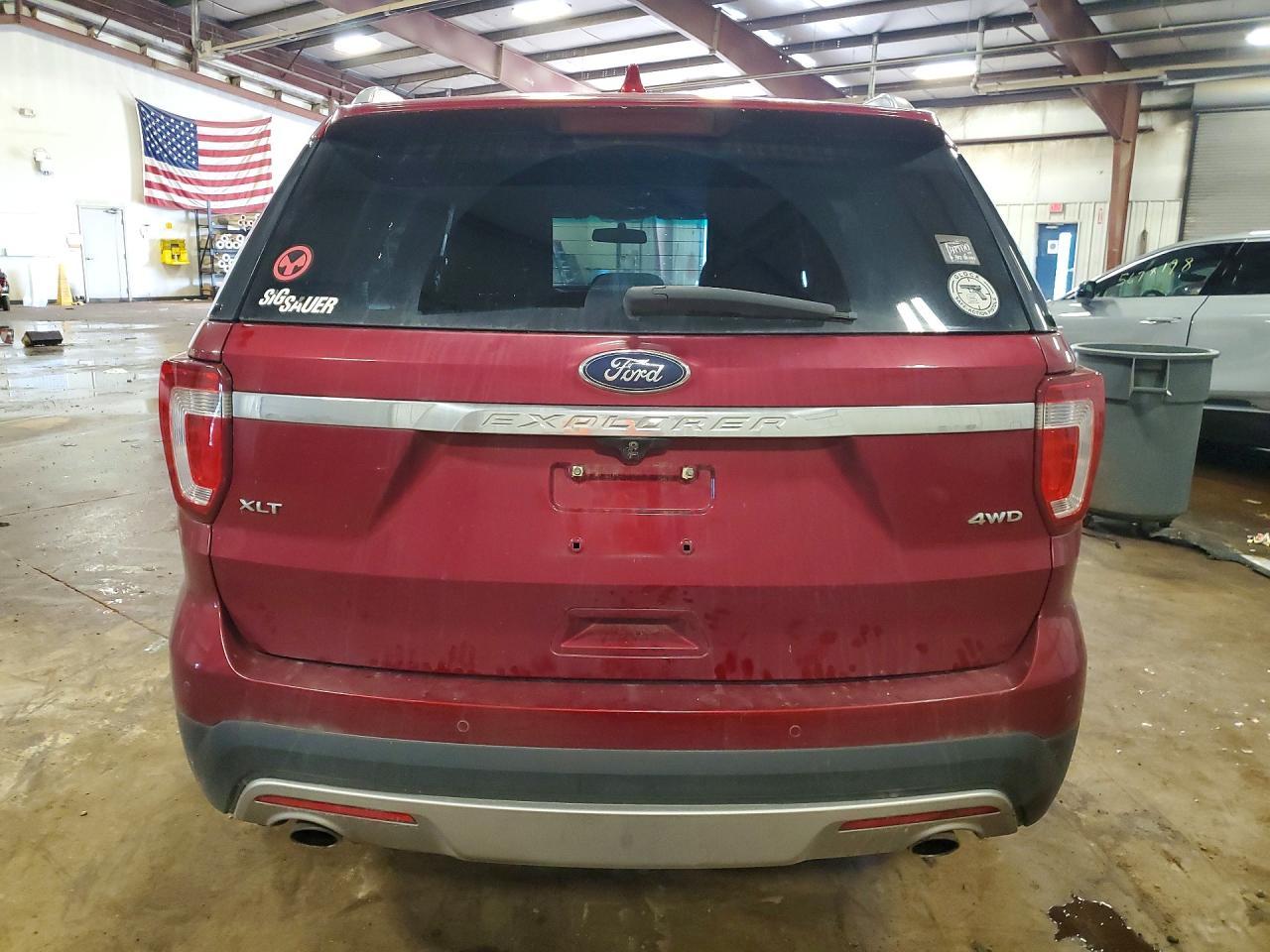 2017 Ford Explorer Xlt - Image 6