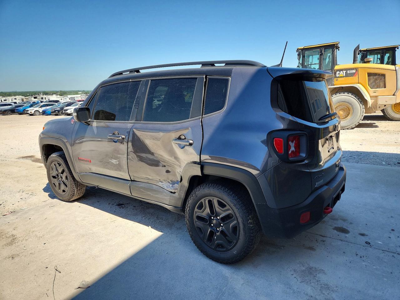 2018 Jeep Renegade Trailhawk - Фото 2