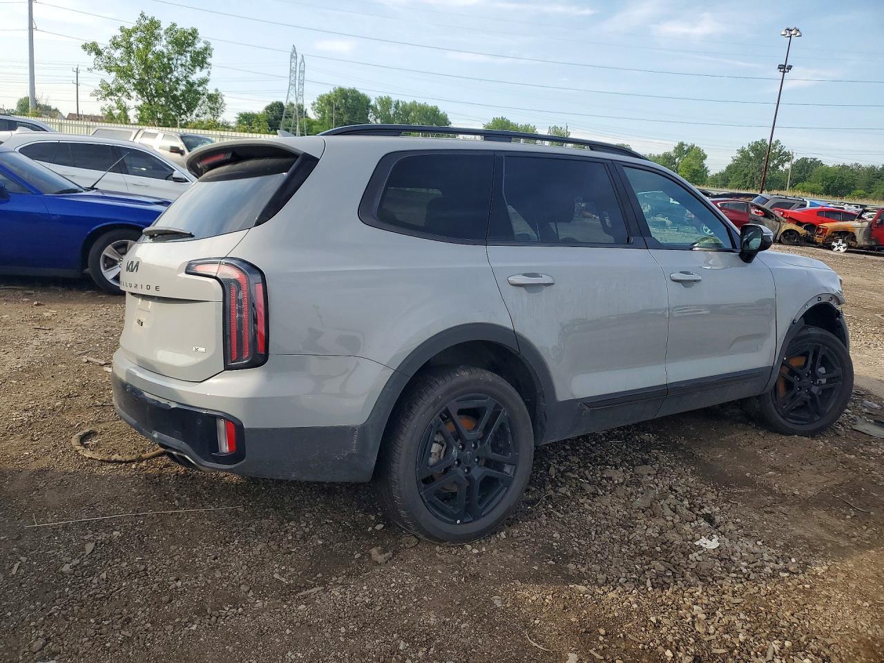 2025 Kia Telluride Sx-Prestige X-Line - Фото 3
