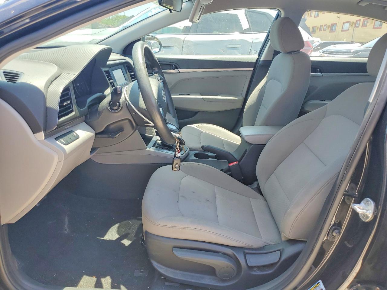 2019 Hyundai Elantra Se - Фото 7
