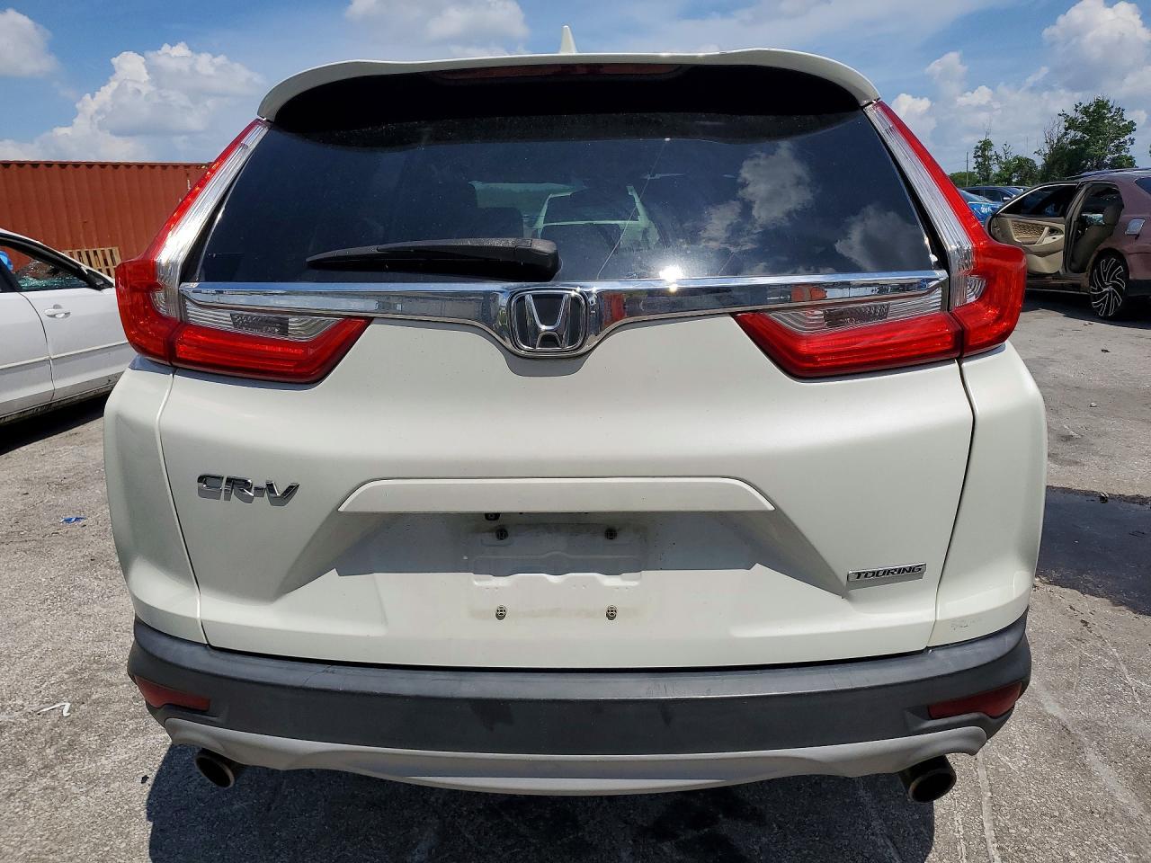 2017 Honda Cr-V Touring - Image 6