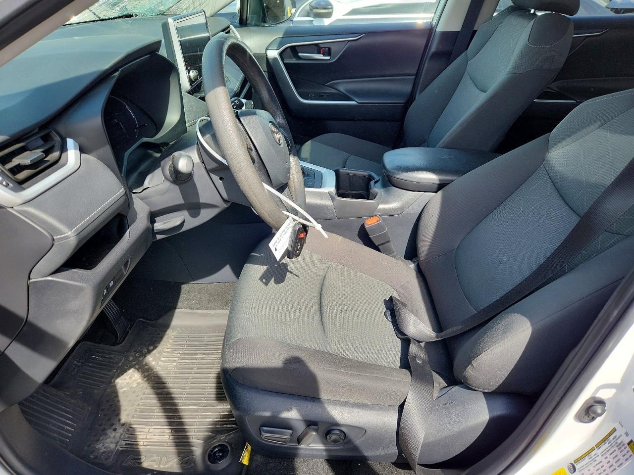 2025 Toyota Rav4 Hybrid Xle - Image 7