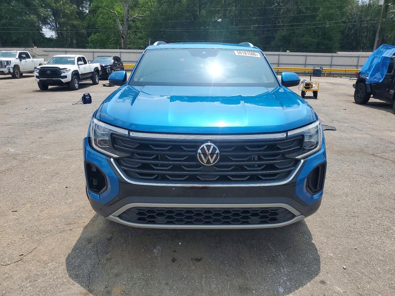 2024 Volkswagen Atlas Cross Sport Se - Image 5