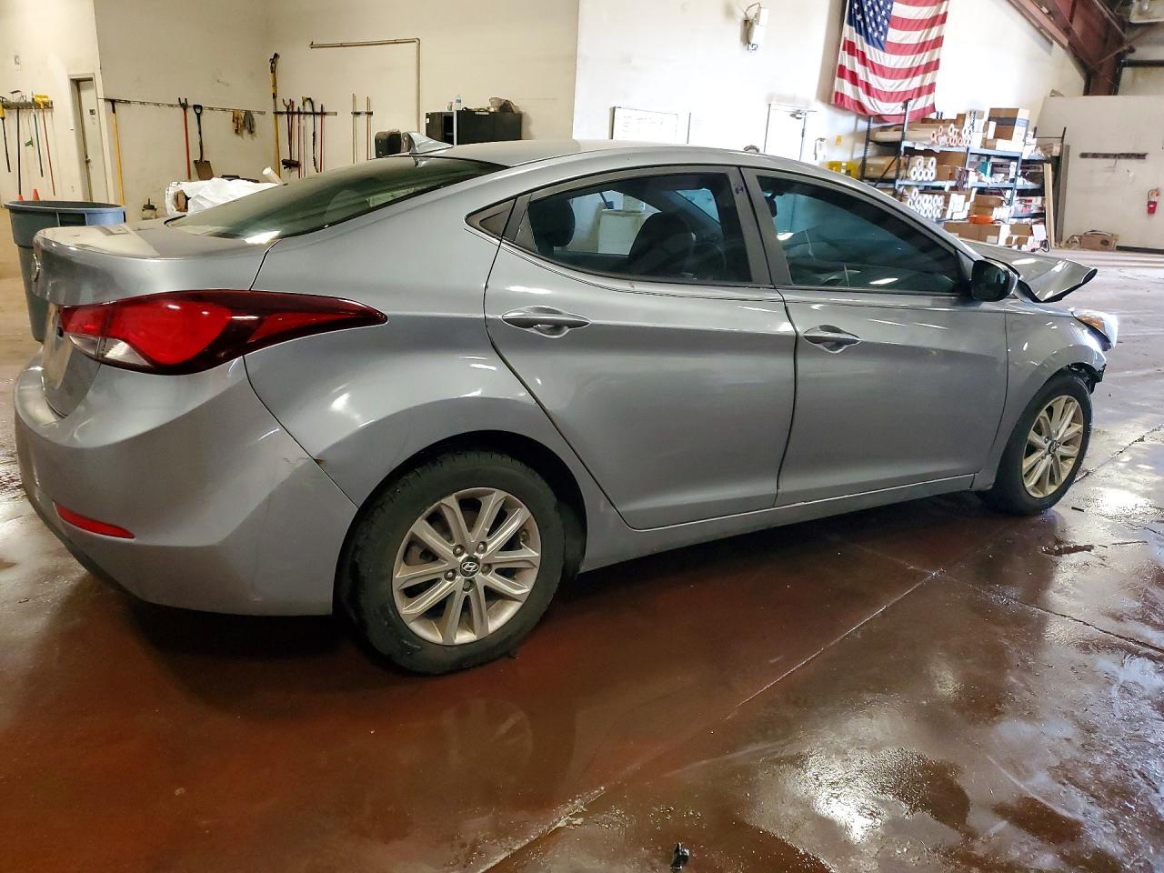 2015 Hyundai Elantra Se - Image 3