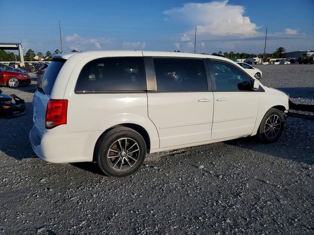 2017 Dodge Grd Carava - Image 3