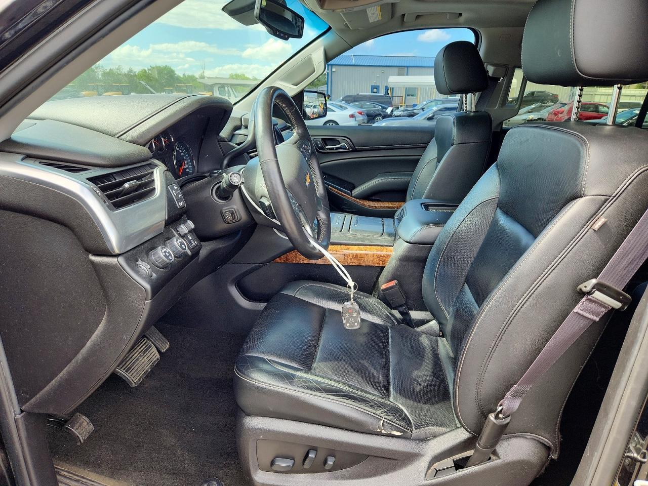 2017 Chevrolet Suburban K1500 Premier - Image 7