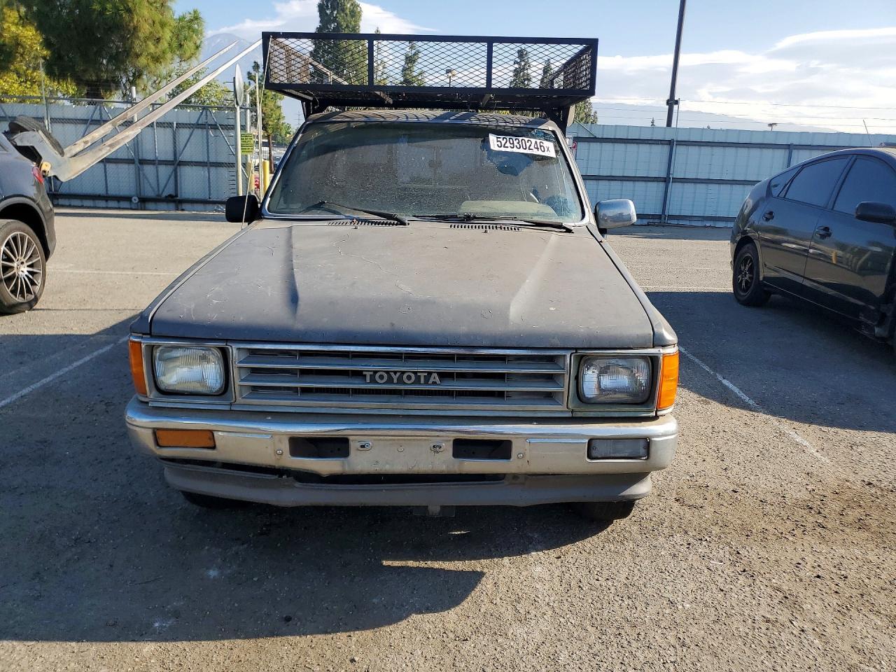 1988 Toyota Pickup Base - Image 5