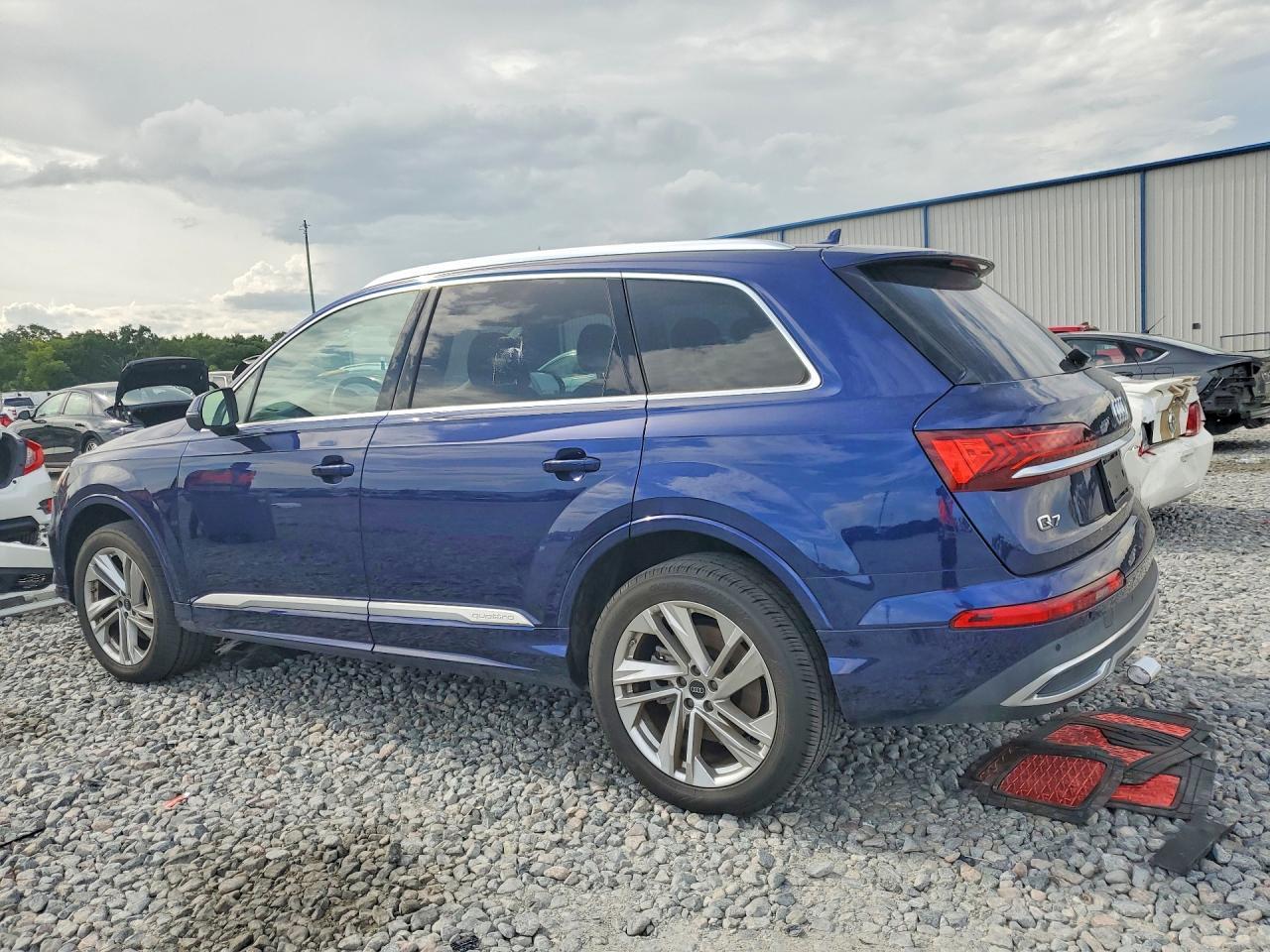 2022 Audi Q7 Premium Plus - Фото 2