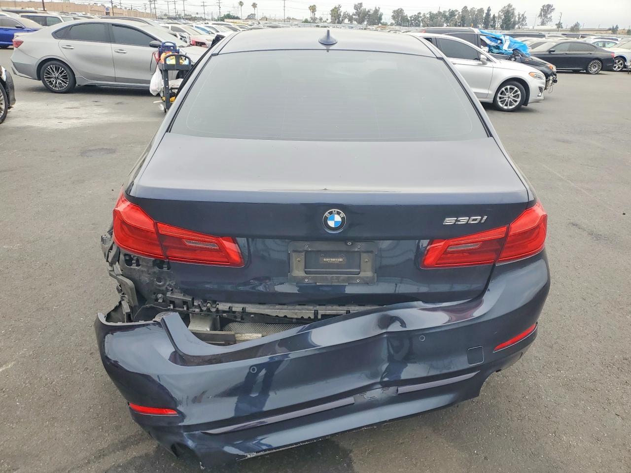 2018 BMW 530 I - Фото 6