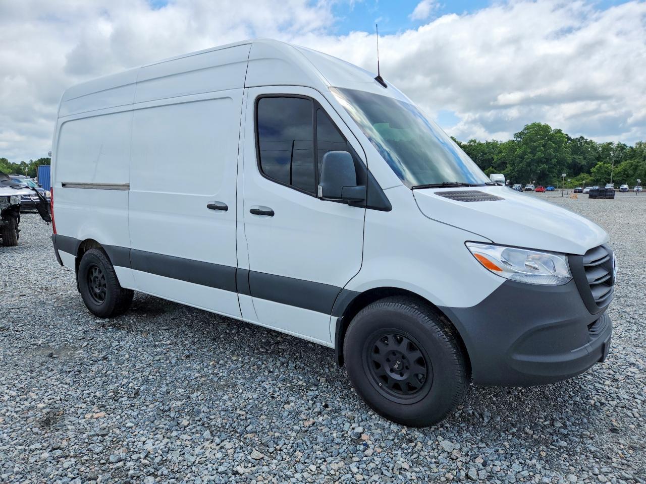 2021 Mercedes Benz Sprinter 2500 Delivery Van - Image 4