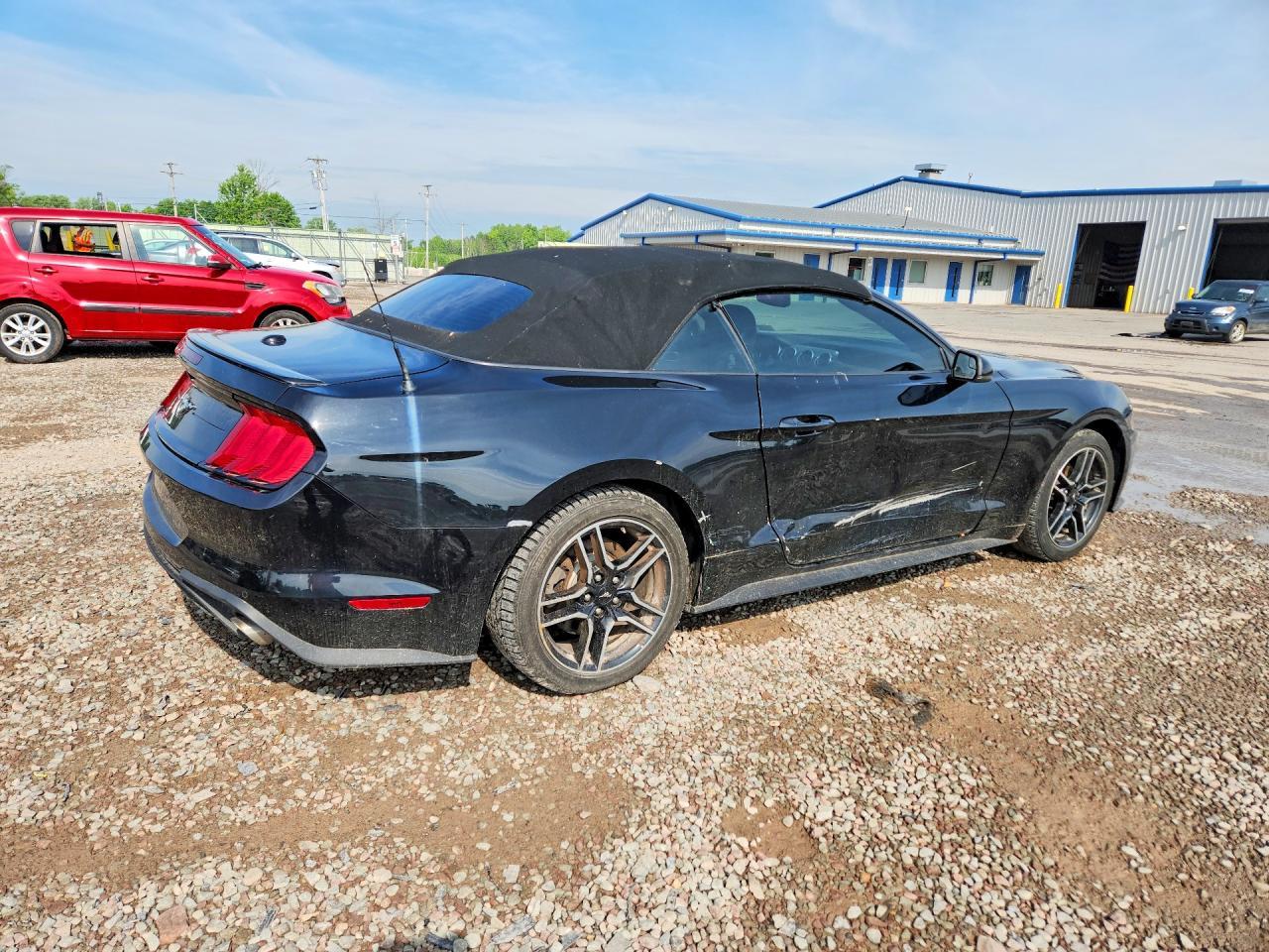 2020 Ford Mustang - Фото 3
