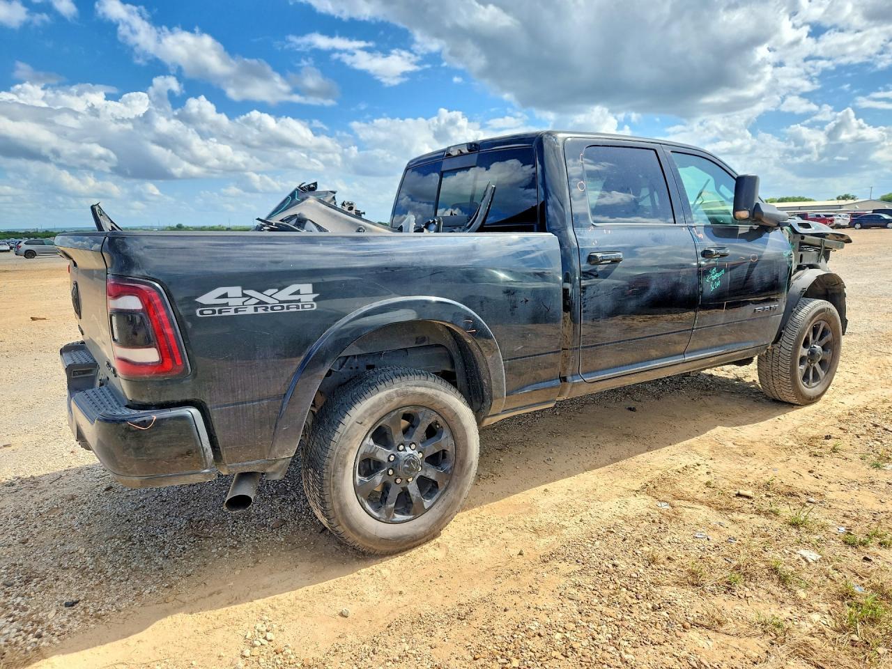 2022 Ram 2500 - Image 3