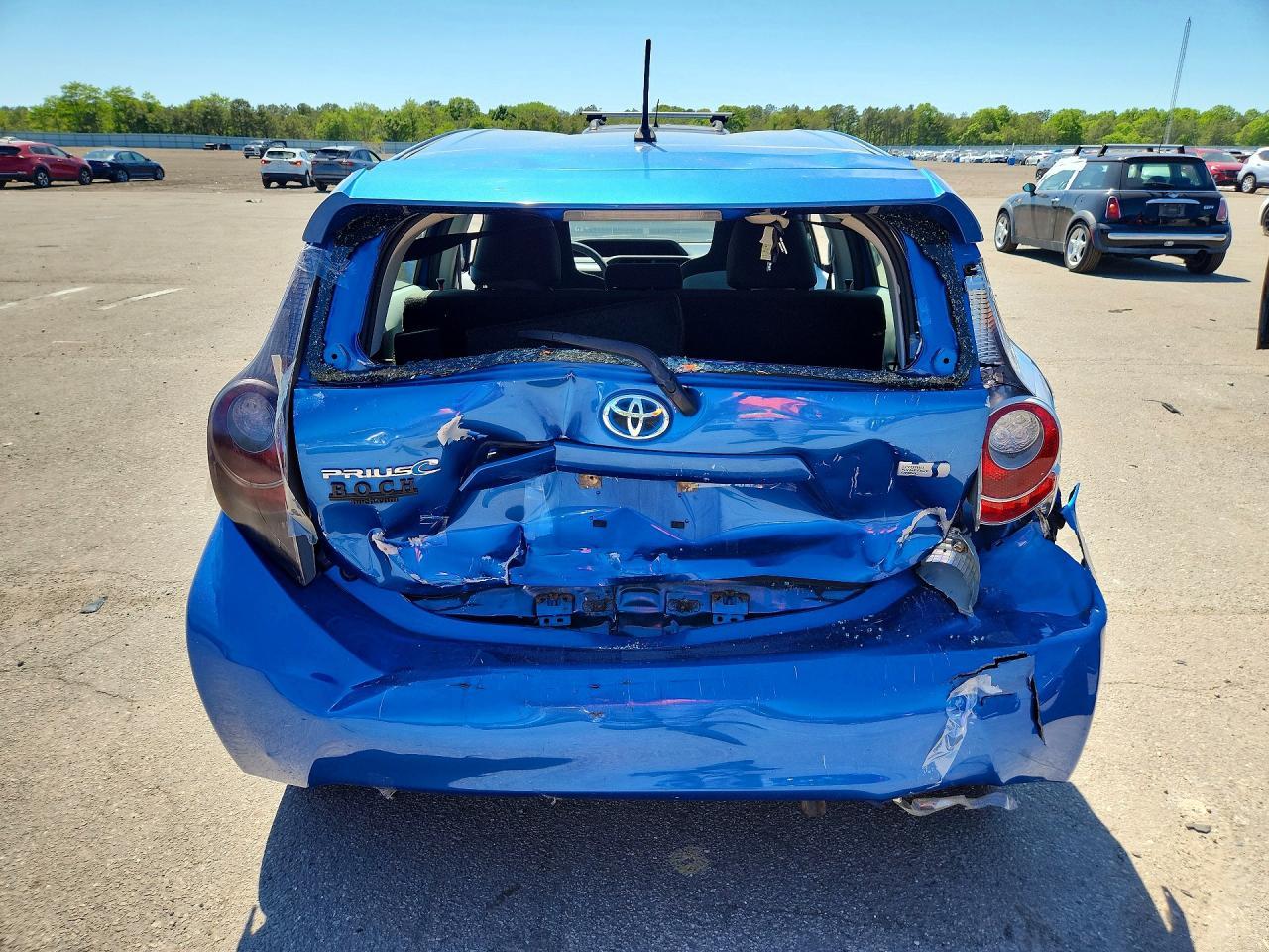 2014 Toyota Prius C One - Фото 6