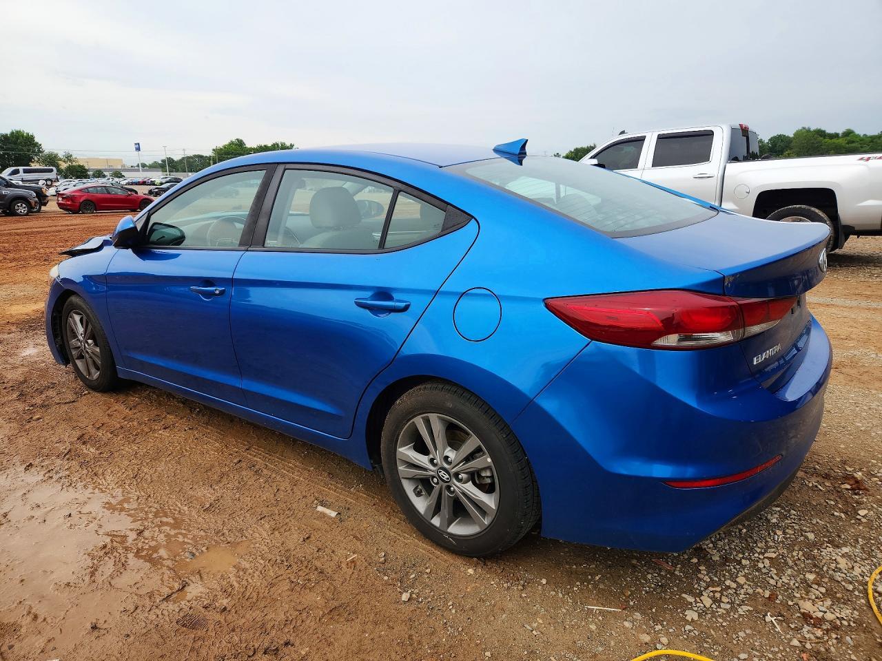 2018 Hyundai Elantra Sel - Image 2
