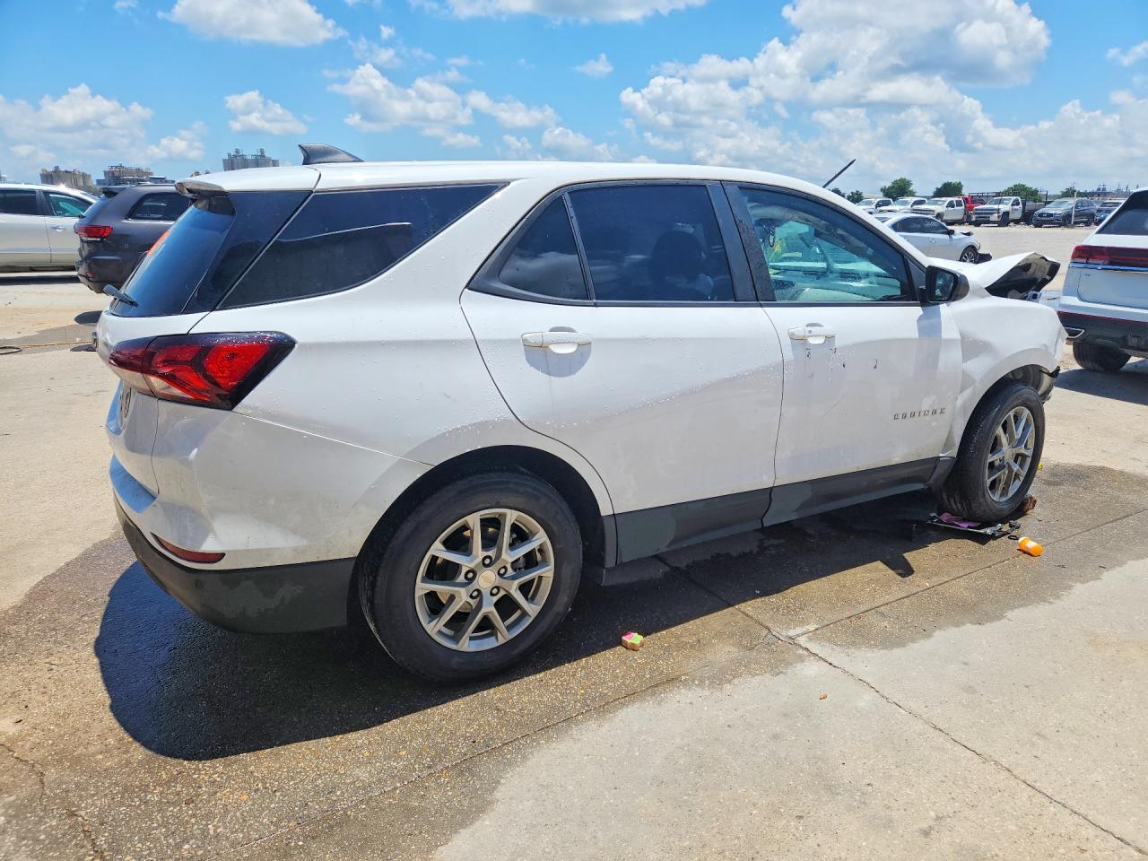 2024 Chevrolet Equinox Ls - Фото 3