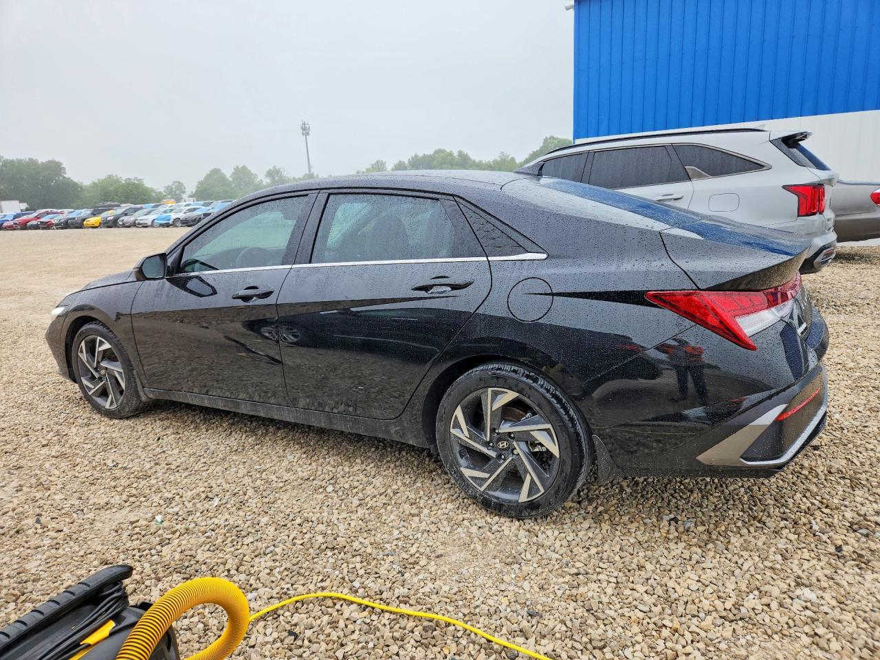 2024 Hyundai Elantra Limited - Фото 2