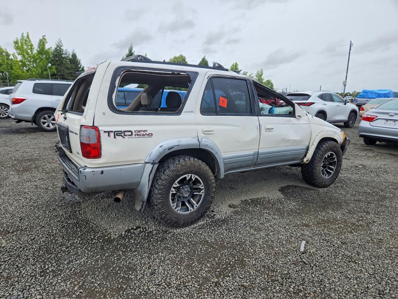 2000 Toyota 4Runner Limited - Image 3