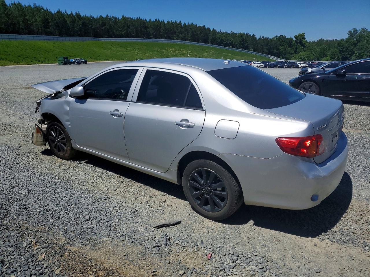 2009 Toyota Corolla Le - Image 2