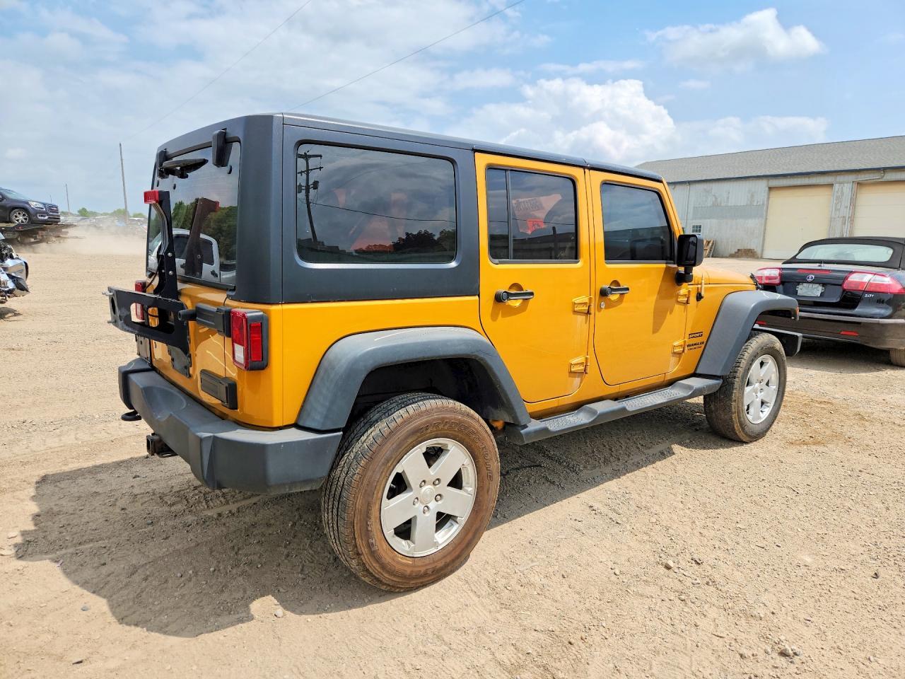 2014 Jeep Wrangler Unlimited Sport - Image 3