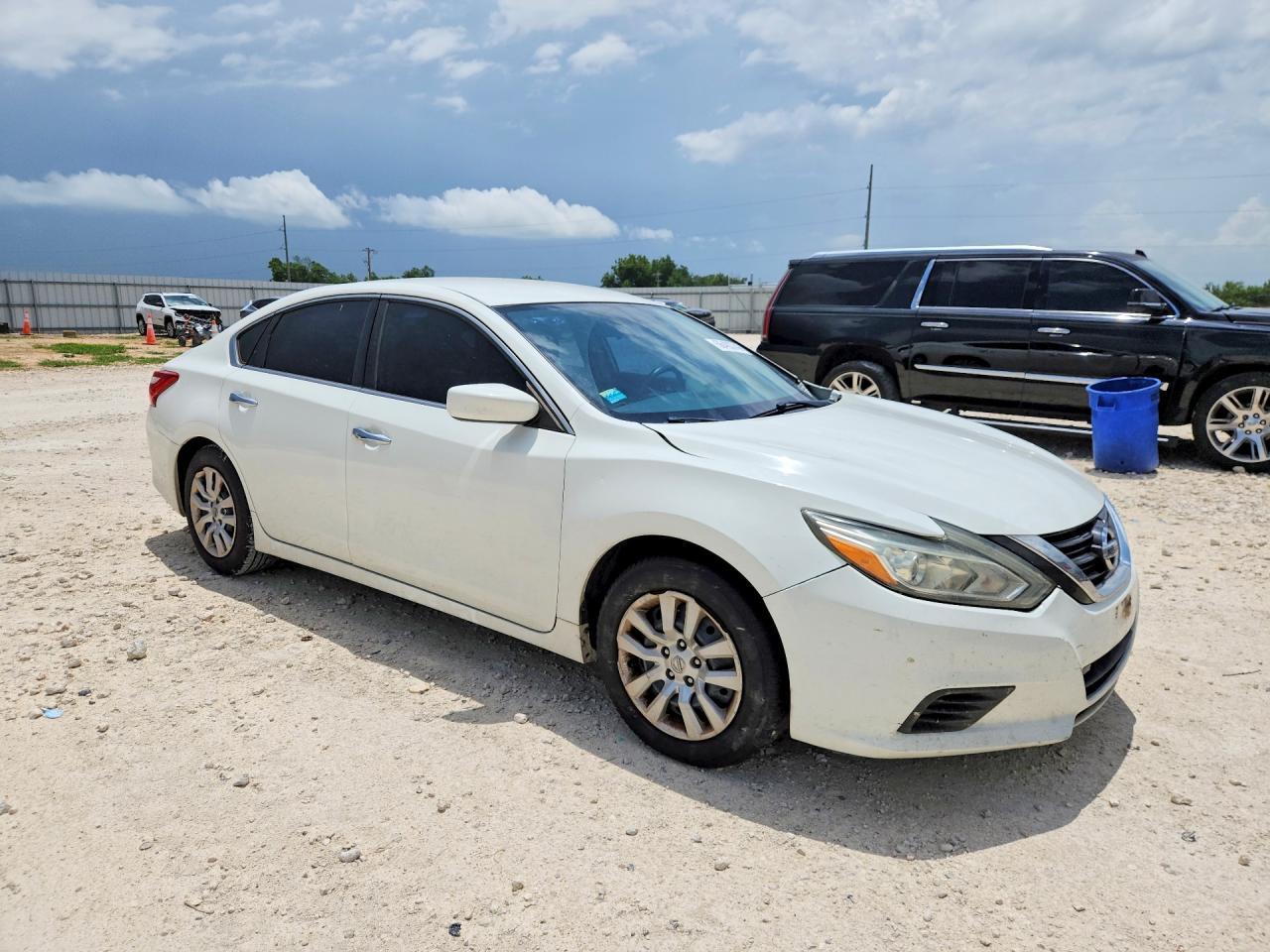 2017 Nissan Altima 2.5 S - Фото 4