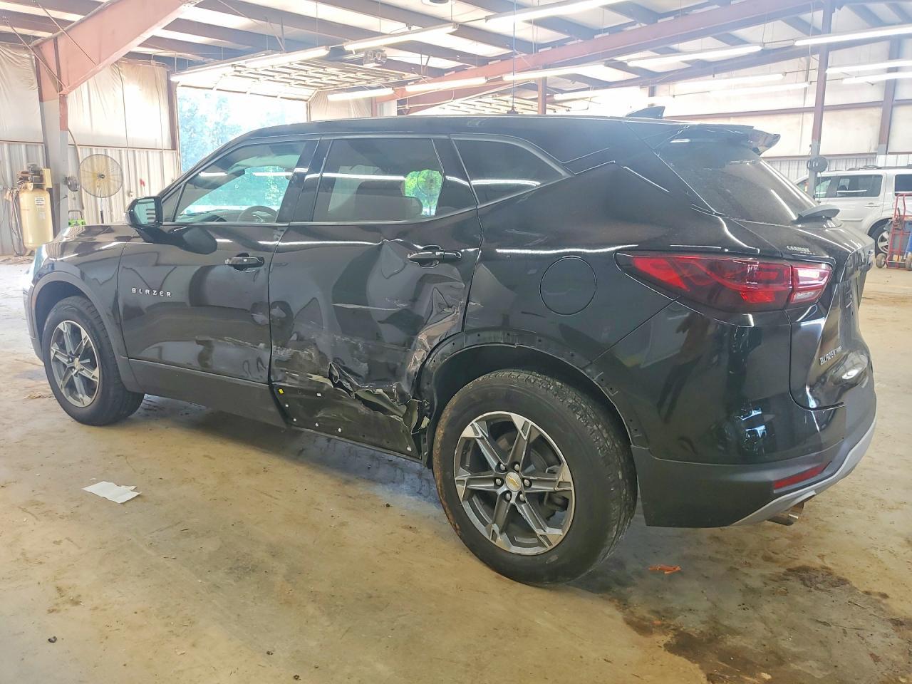 2023 Chevrolet Blazer 1Lt - Фото 2