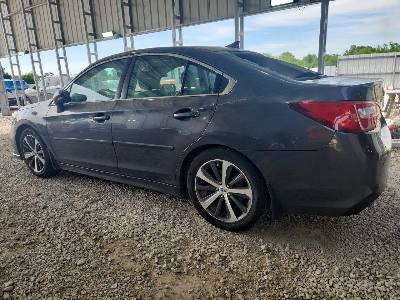 2018 Subaru Legacy 3.6R Limited - Фото 2