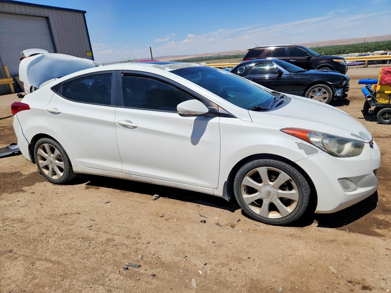 2013 Hyundai Elantra Limited - Image 4
