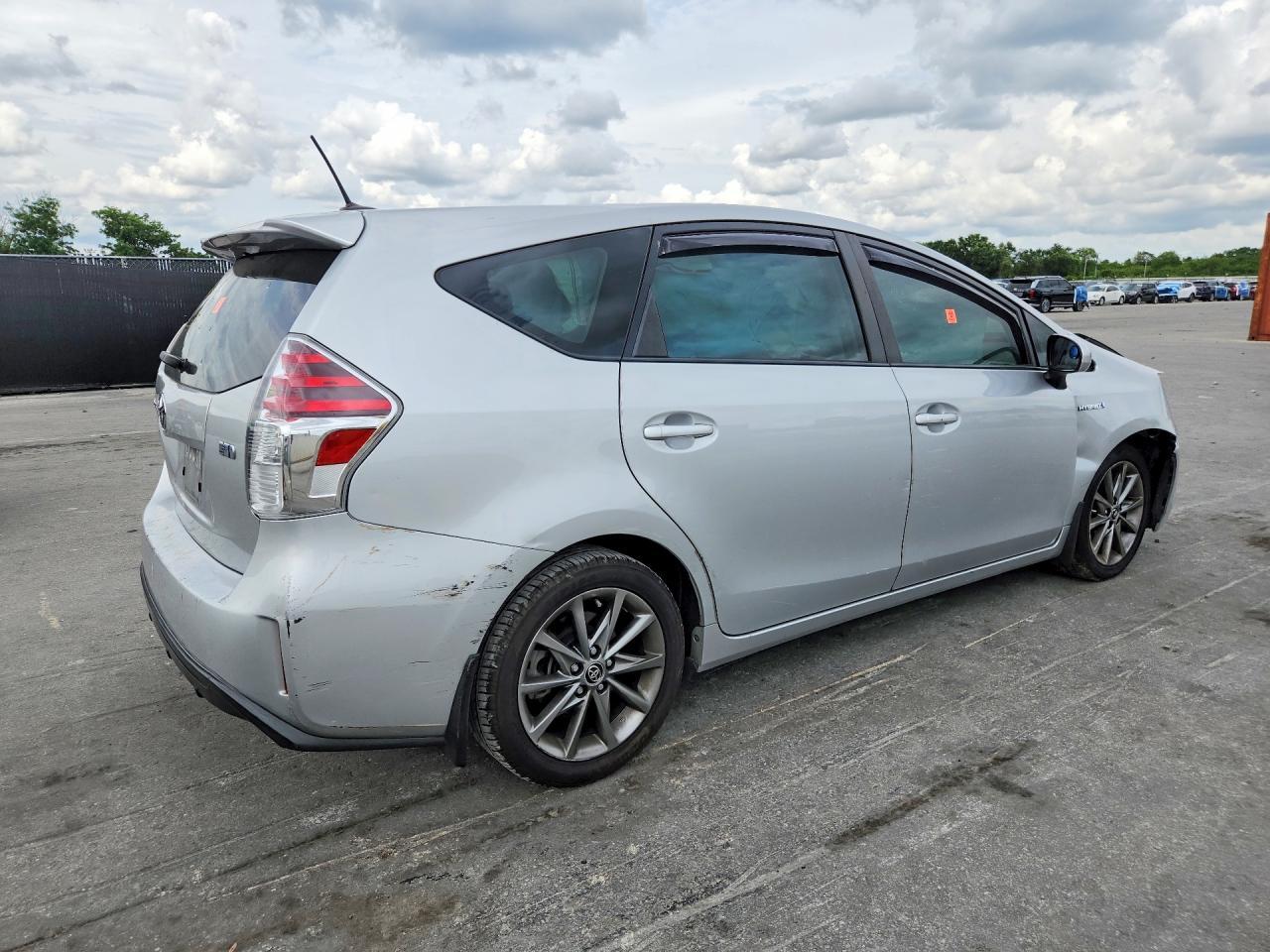 2015 Toyota Prius V Five - Image 3