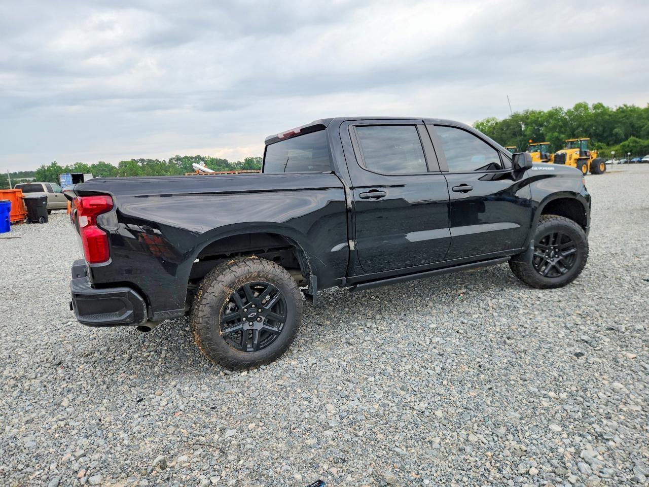 2024 Chevrolet Silverado C1500 Custom - Фото 3
