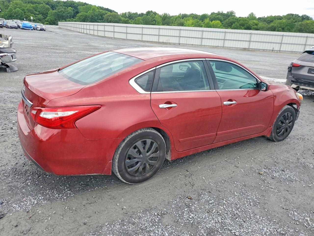 2016 Nissan Altima 2.5 S - Фото 3