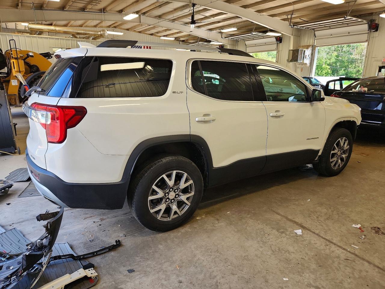 2020 GMC Acadia Slt - Фото 3