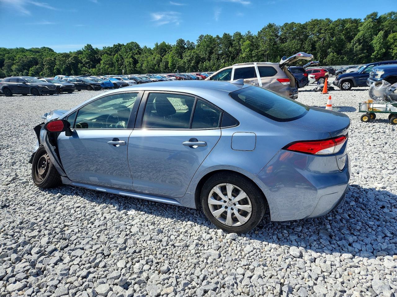 2020 Toyota Corolla Le - Image 2